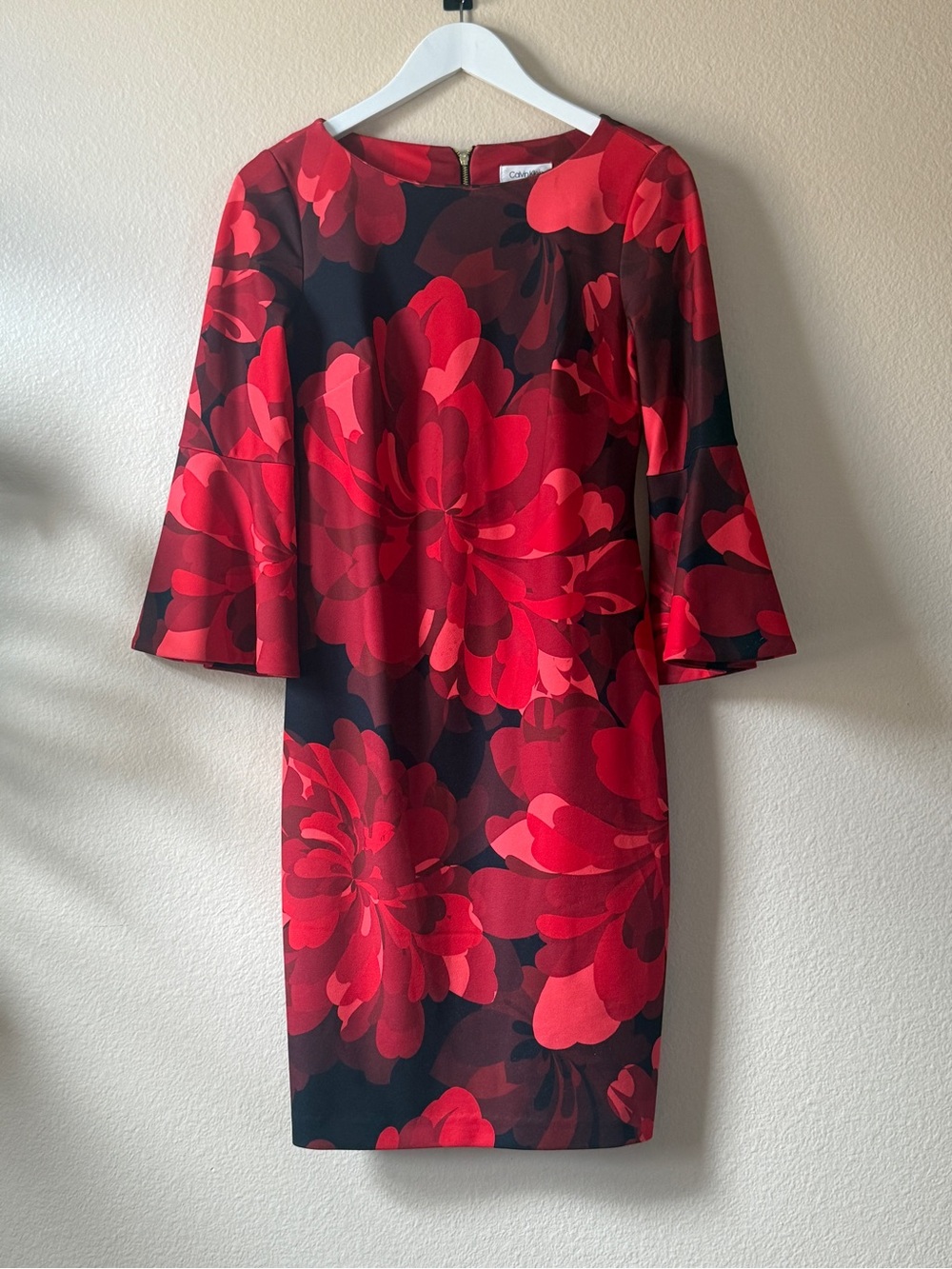 Calvin Klein Red and Black Floral Bell-Sleeve Sheath Dress